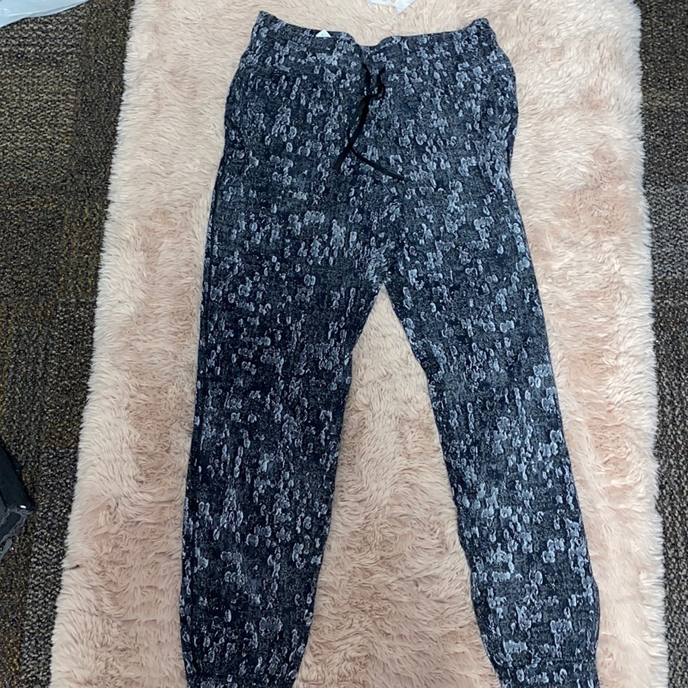 Lululemon joggers